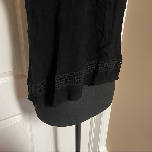 Throw - Picture 3 of 6